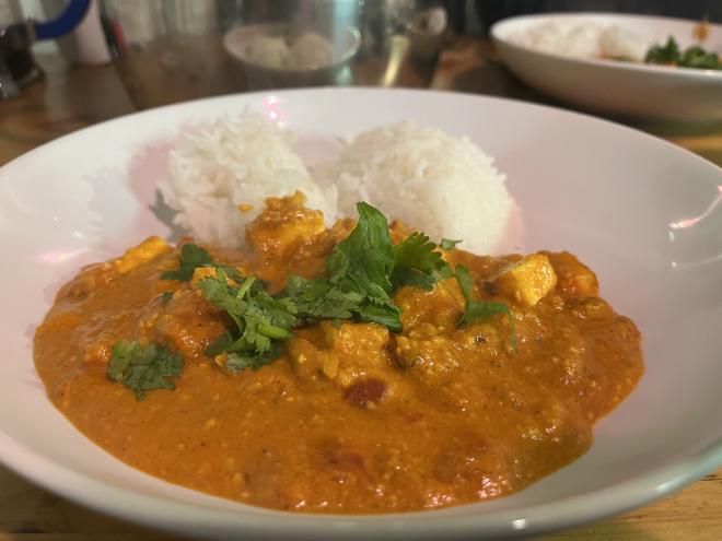 Tofu tikka masala with rice